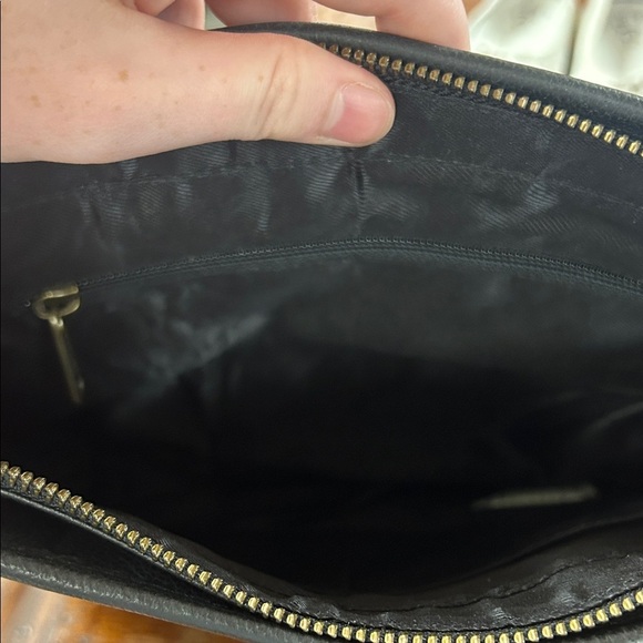 Stylish Black and White Cowhide Shoulder Bag - Sixtease - Picture 8 of 8